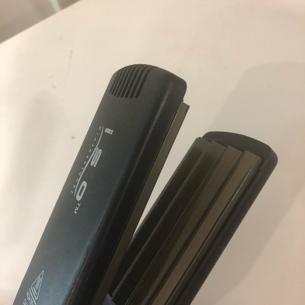 ISO professional styling crimper